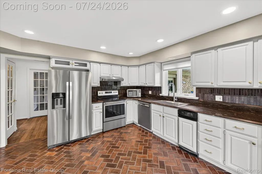 16131 Winchester Drive Northville Township MI 48168