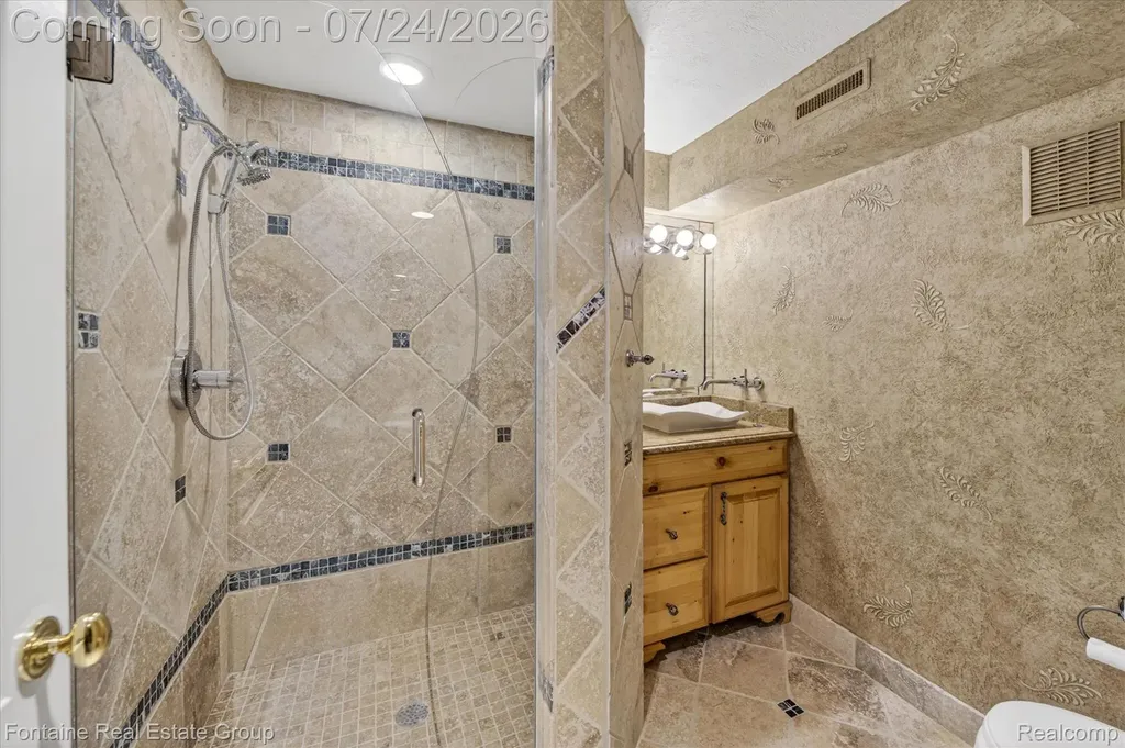 16131 Winchester Drive Northville Township MI 48168