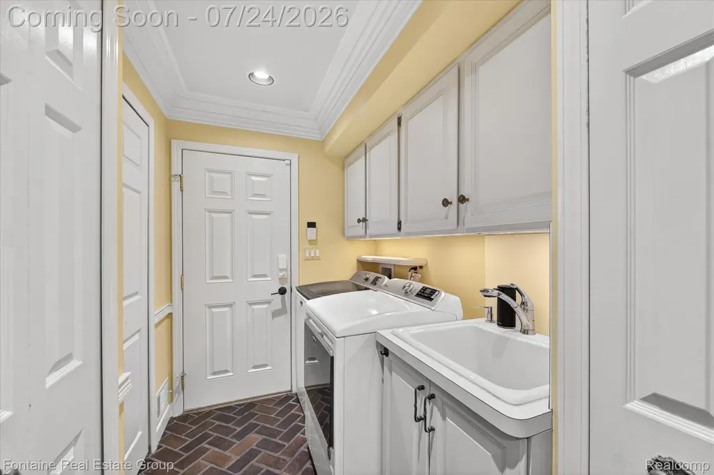 16131 Winchester Drive Northville Township MI 48168