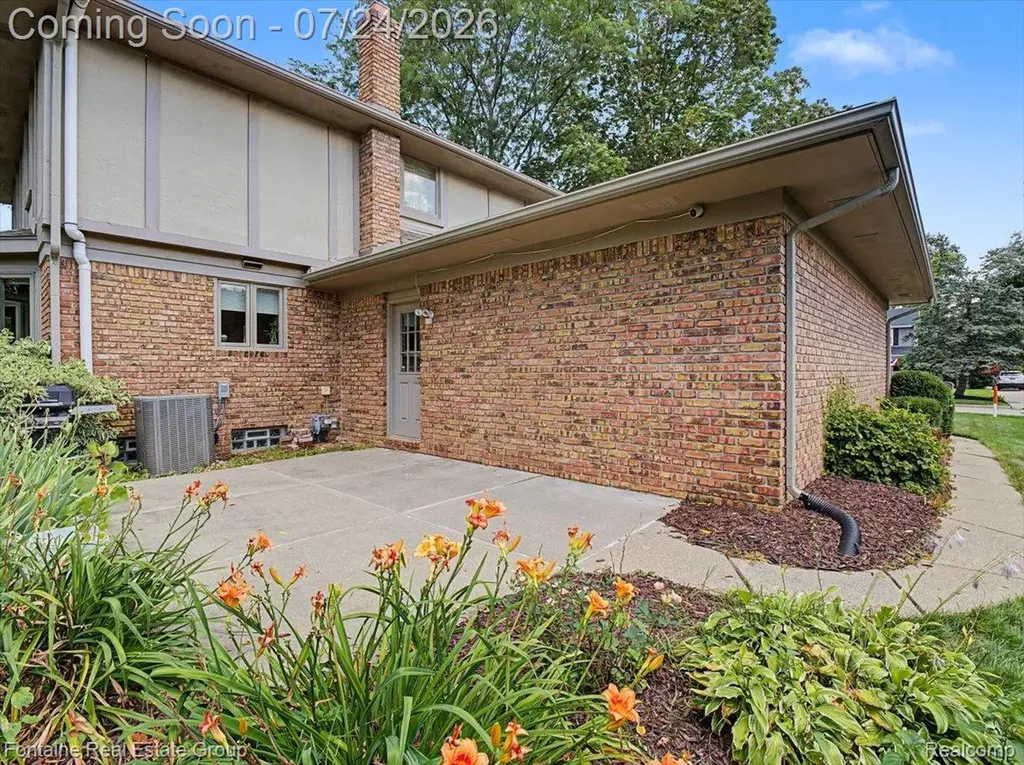 16131 Winchester Drive Northville Township MI 48168