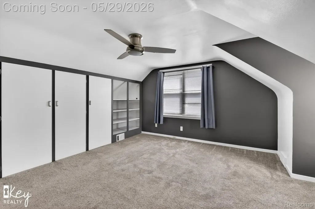 98 W Wabash Avenue Belleville City MI 48111