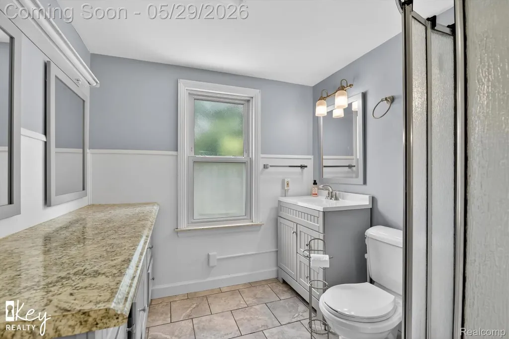 98 W Wabash Avenue Belleville City MI 48111