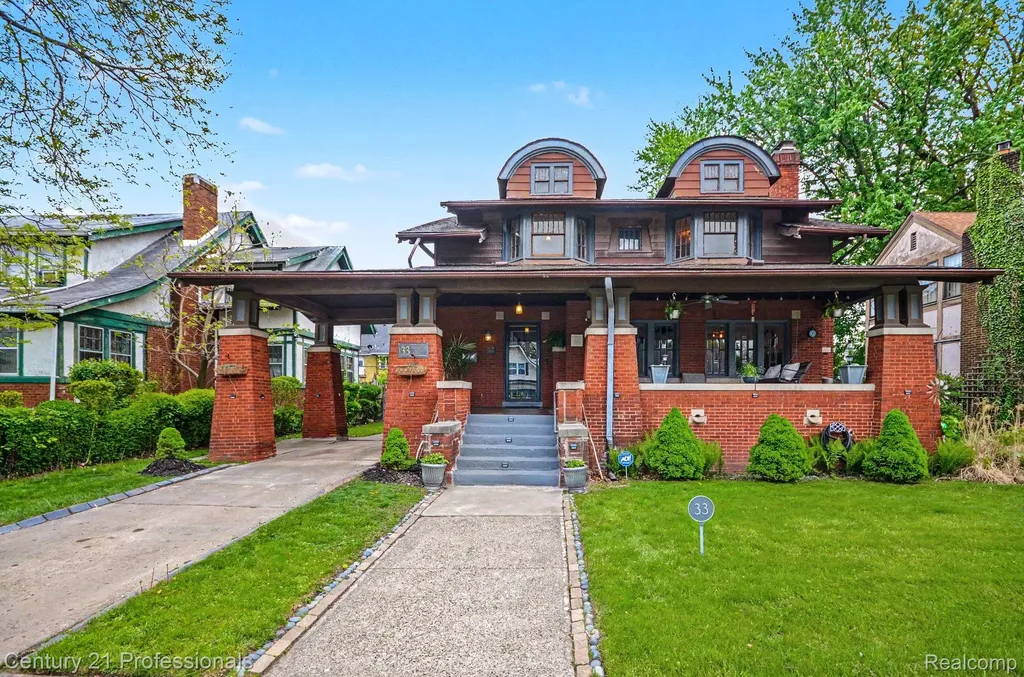 33 Moss Street Highland Park City MI 48203