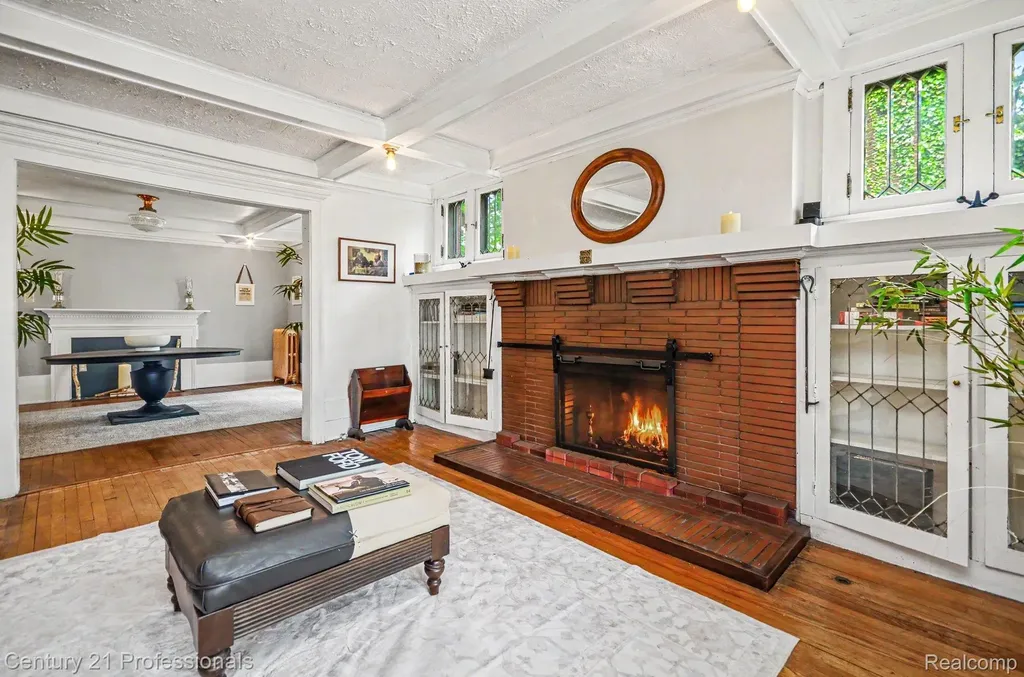 33 Moss Street Highland Park City MI 48203