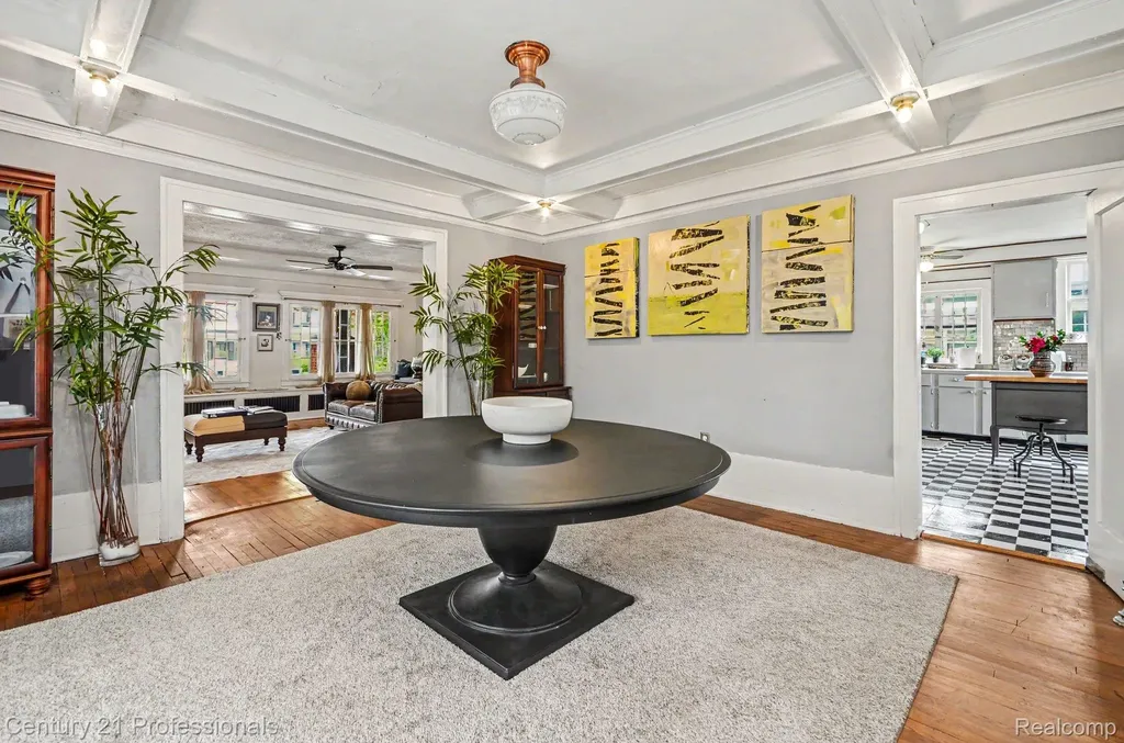 33 Moss Street Highland Park City MI 48203