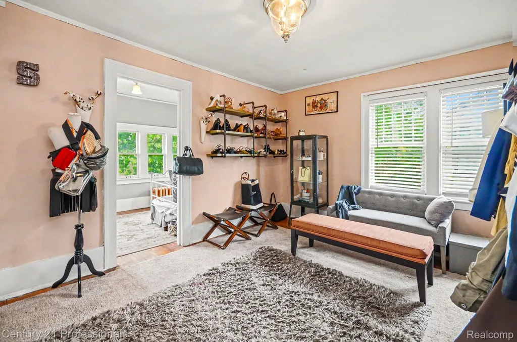 33 Moss Street Highland Park City MI 48203