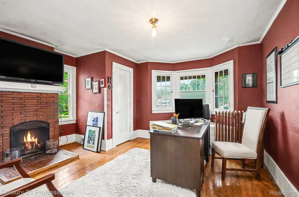 33 Moss Street Highland Park City MI 48203