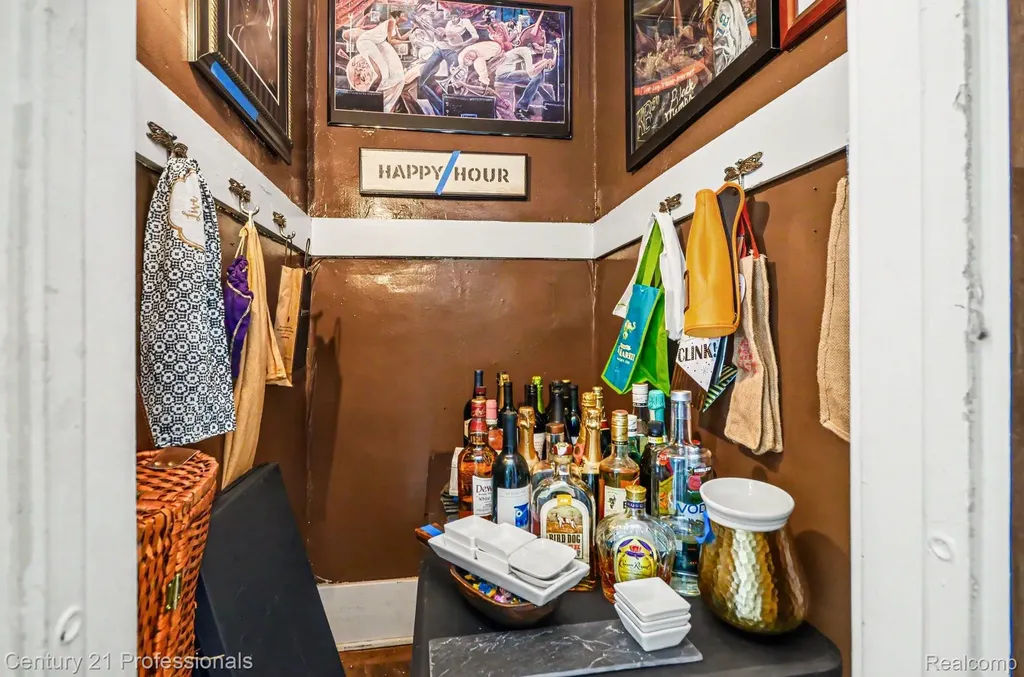 33 Moss Street Highland Park City MI 48203