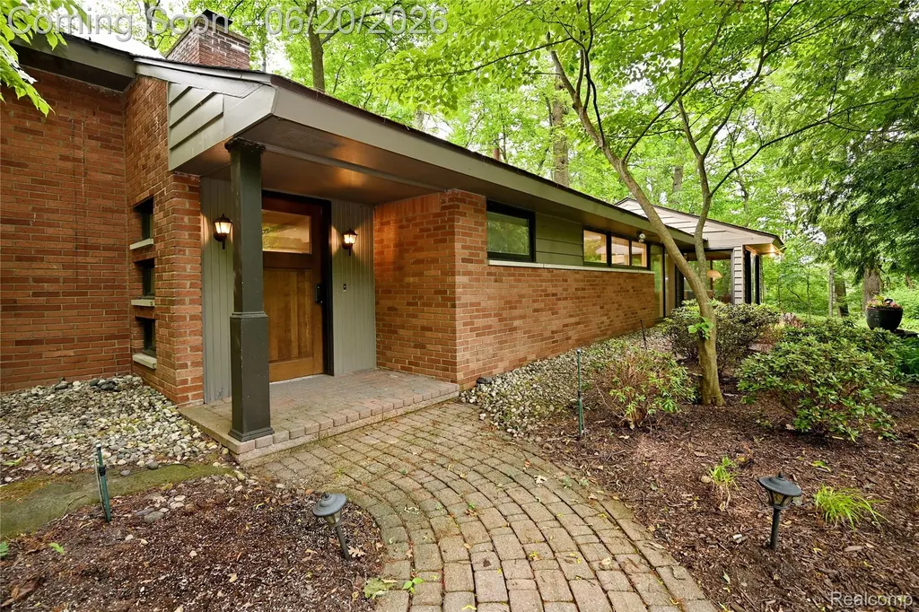 3310 Dogwood Court Bloomfield Hills City MI 48304