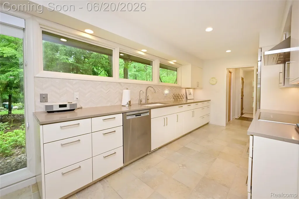 3310 Dogwood Court Bloomfield Hills City MI 48304