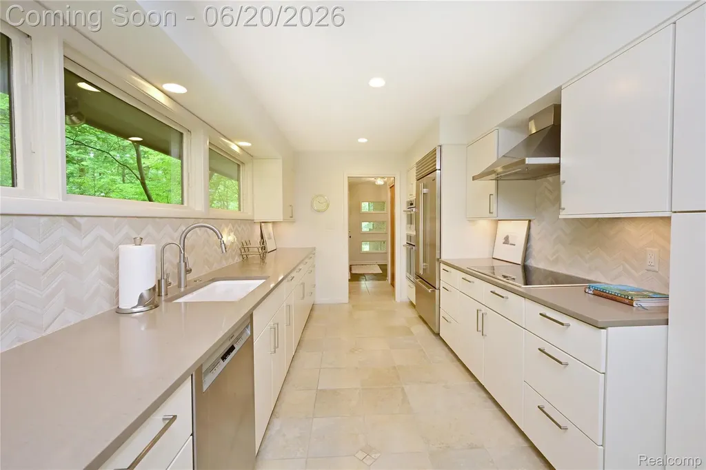 3310 Dogwood Court Bloomfield Hills City MI 48304