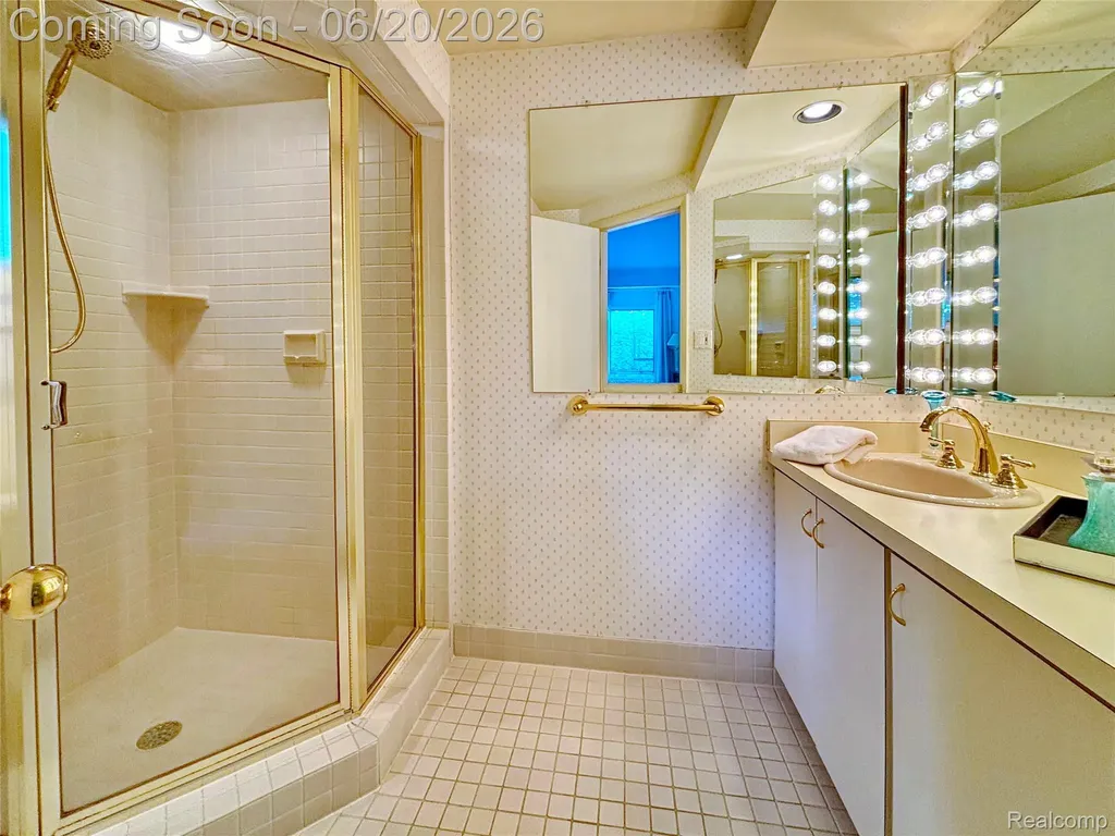 3310 Dogwood Court Bloomfield Hills City MI 48304