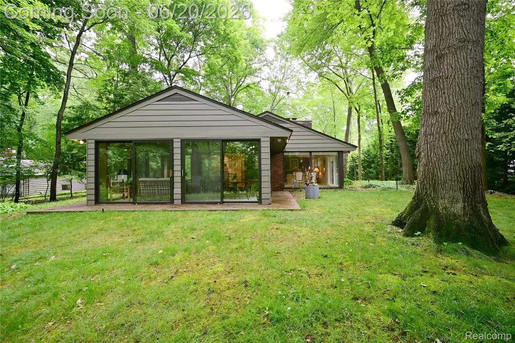 3310 Dogwood Court Bloomfield Hills City MI 48304