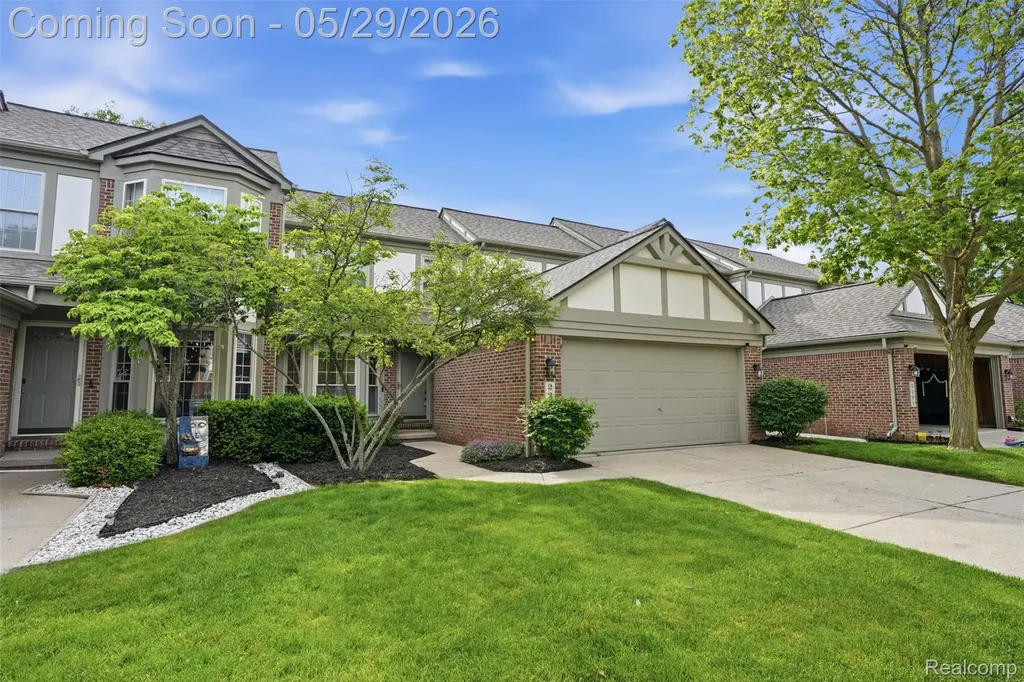 2216 Lone Wolf Lane Canton Charter Township MI 48188