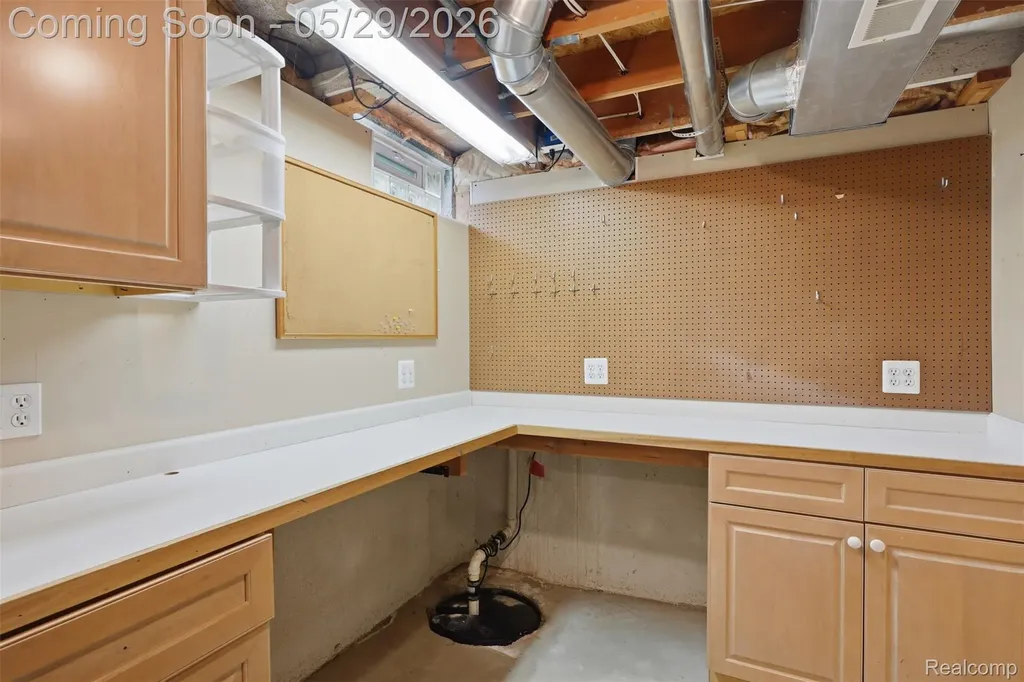 2216 Lone Wolf Lane Canton Charter Township MI 48188