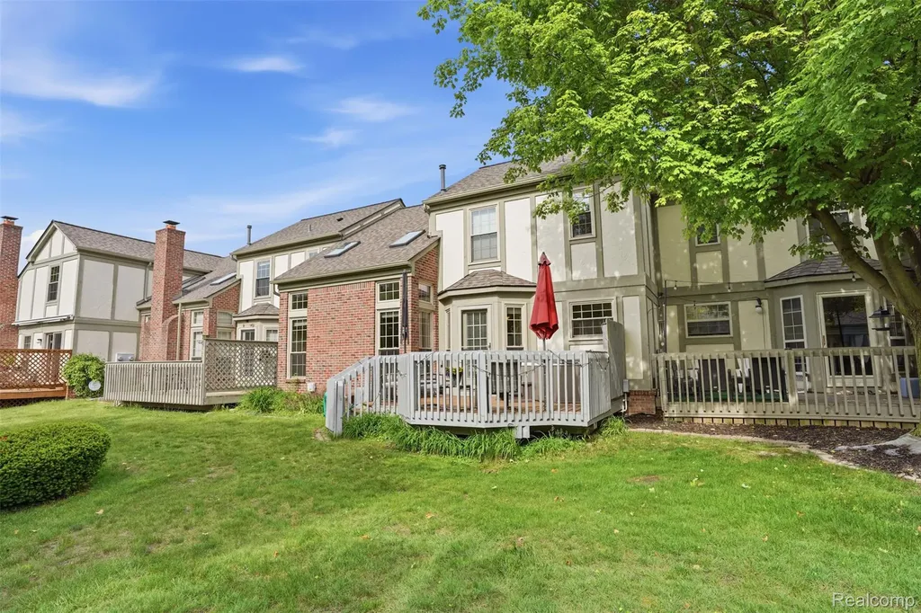 2216 Lone Wolf Lane Canton Charter Township MI 48188