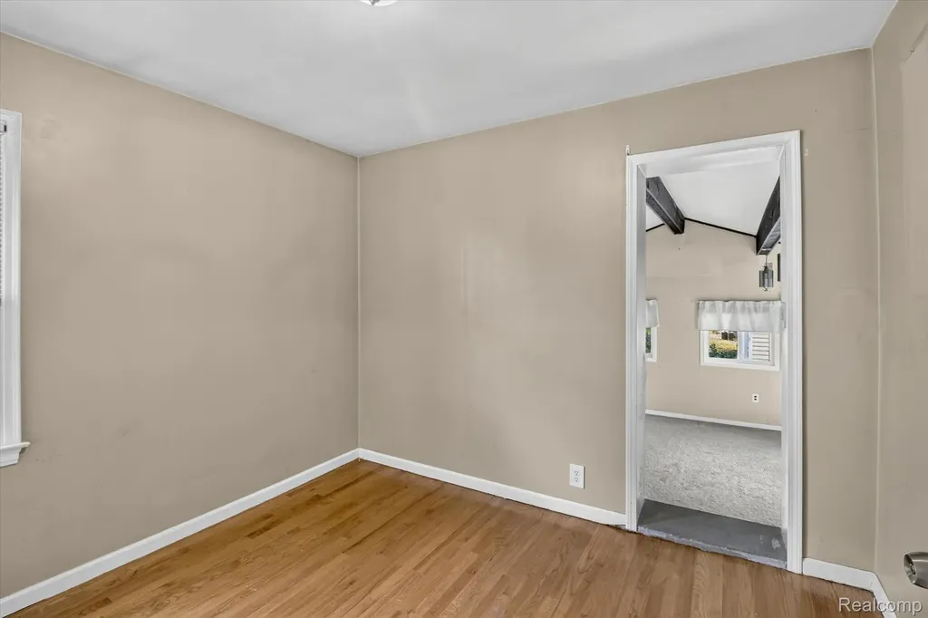 13072 Orchard Street Southgate City MI 48195