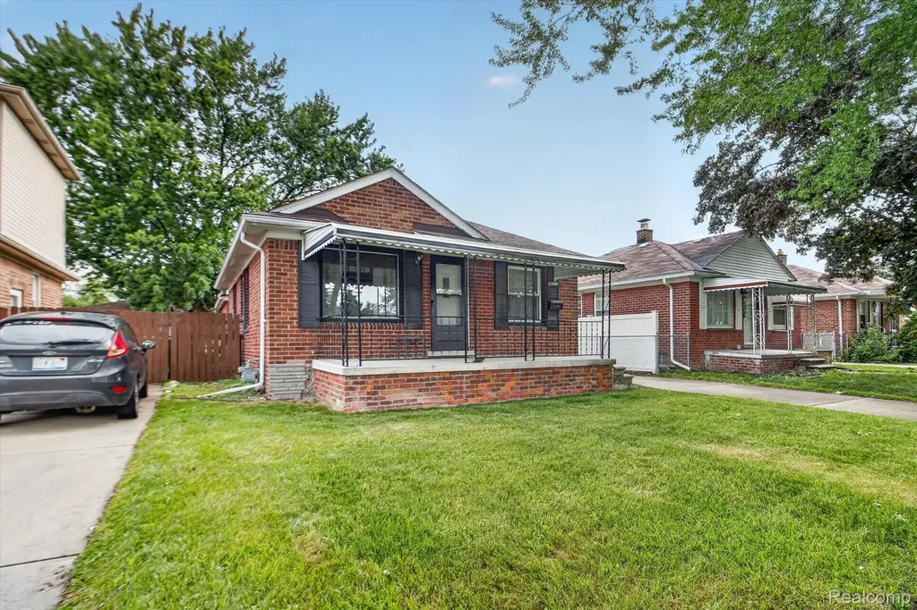 13072 Orchard Street Southgate City MI 48195