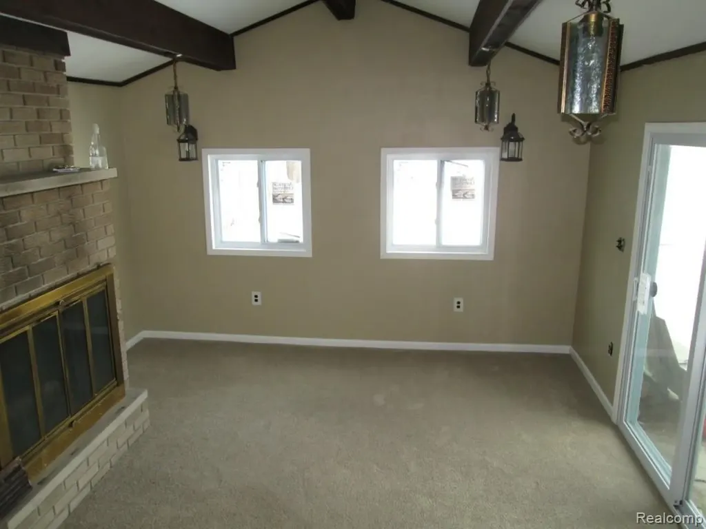 13072 Orchard Street Southgate City MI 48195