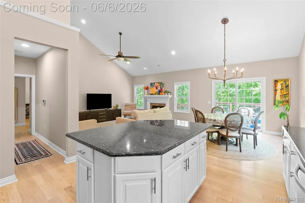 10242 Beacon Court Grand Blanc Charter Township MI 48439