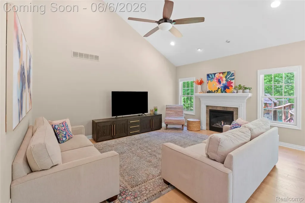 10242 Beacon Court Grand Blanc Charter Township MI 48439