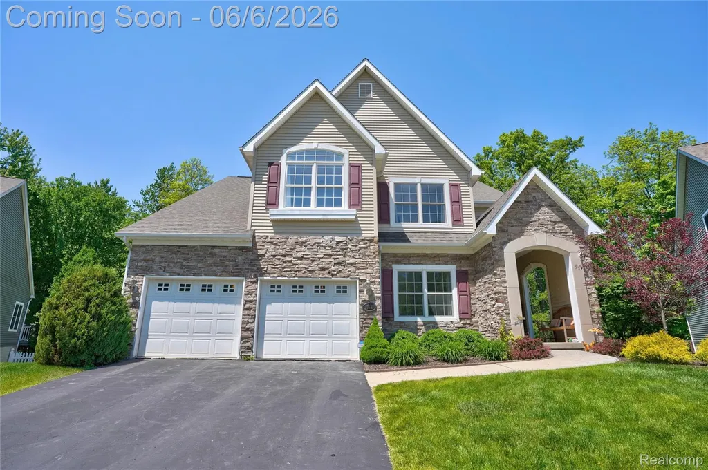 10242 Beacon Court Grand Blanc Charter Township MI 48439