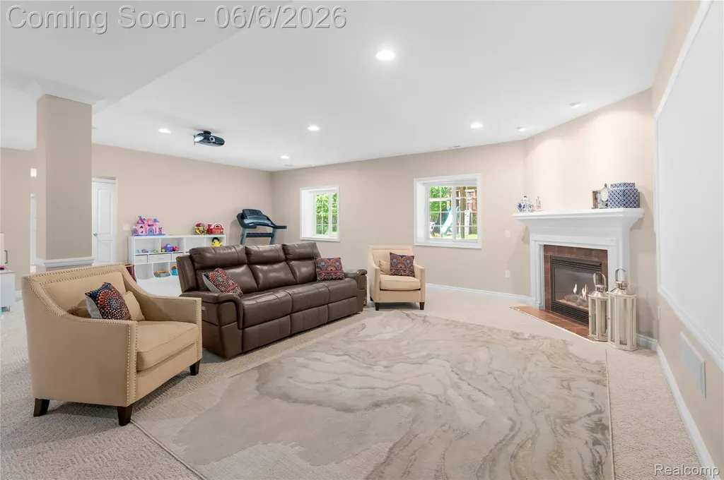 10242 Beacon Court Grand Blanc Charter Township MI 48439