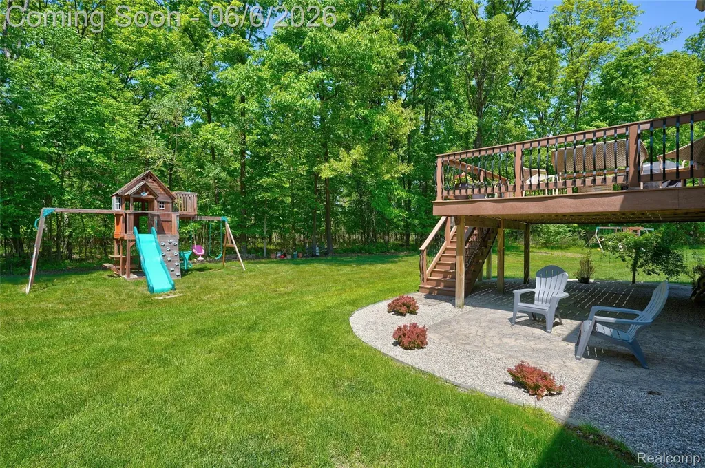 10242 Beacon Court Grand Blanc Charter Township MI 48439