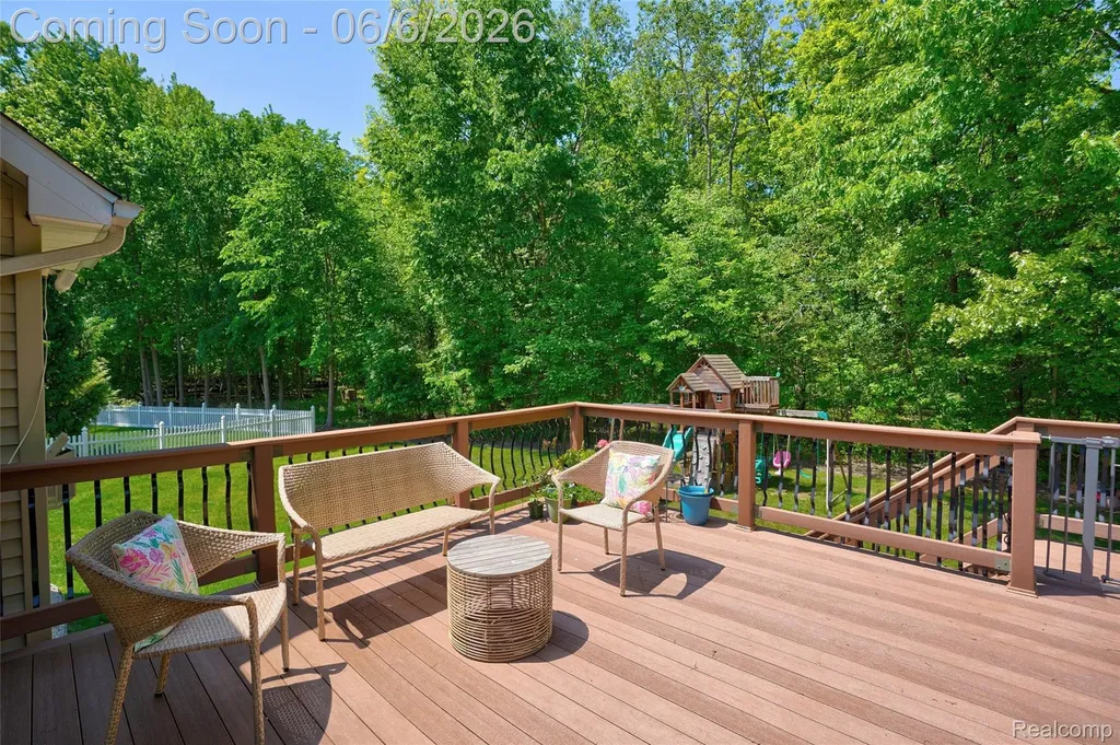 10242 Beacon Court Grand Blanc Charter Township MI 48439