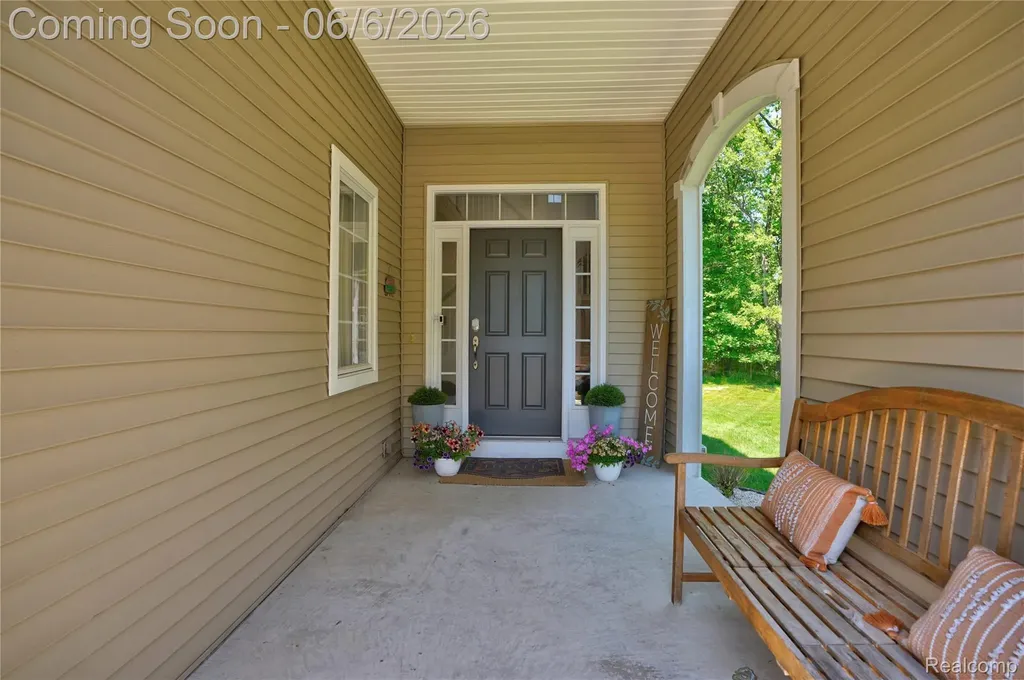 10242 Beacon Court Grand Blanc Charter Township MI 48439