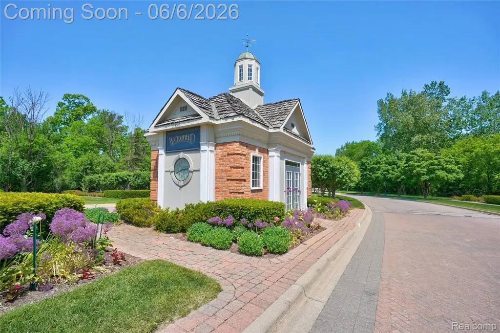 10242 Beacon Court Grand Blanc Charter Township MI 48439
