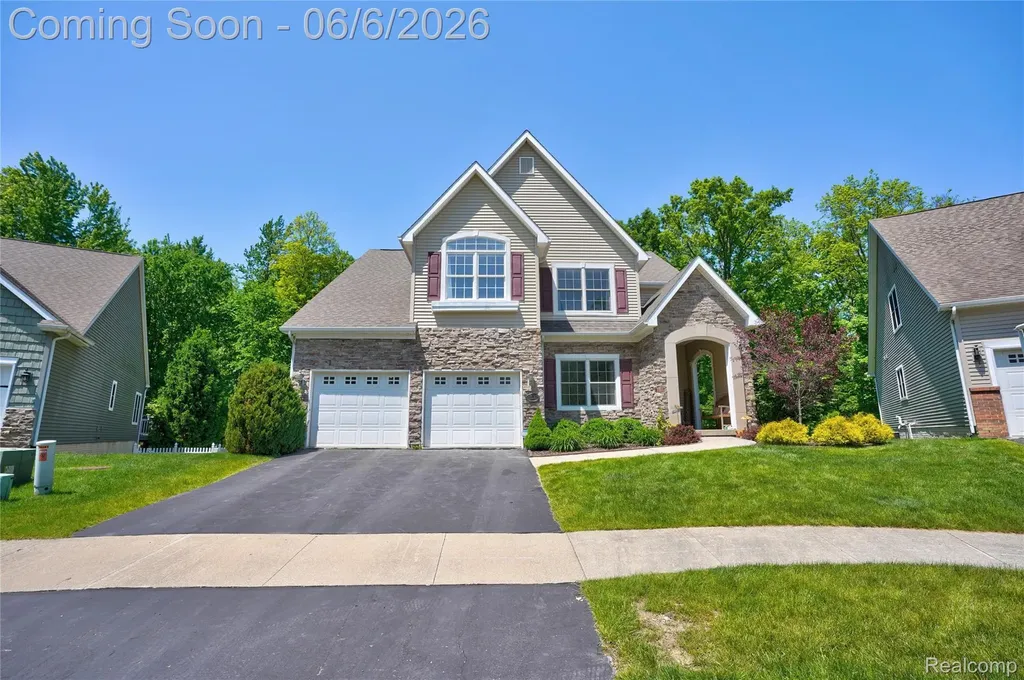 10242 Beacon Court Grand Blanc Charter Township MI 48439