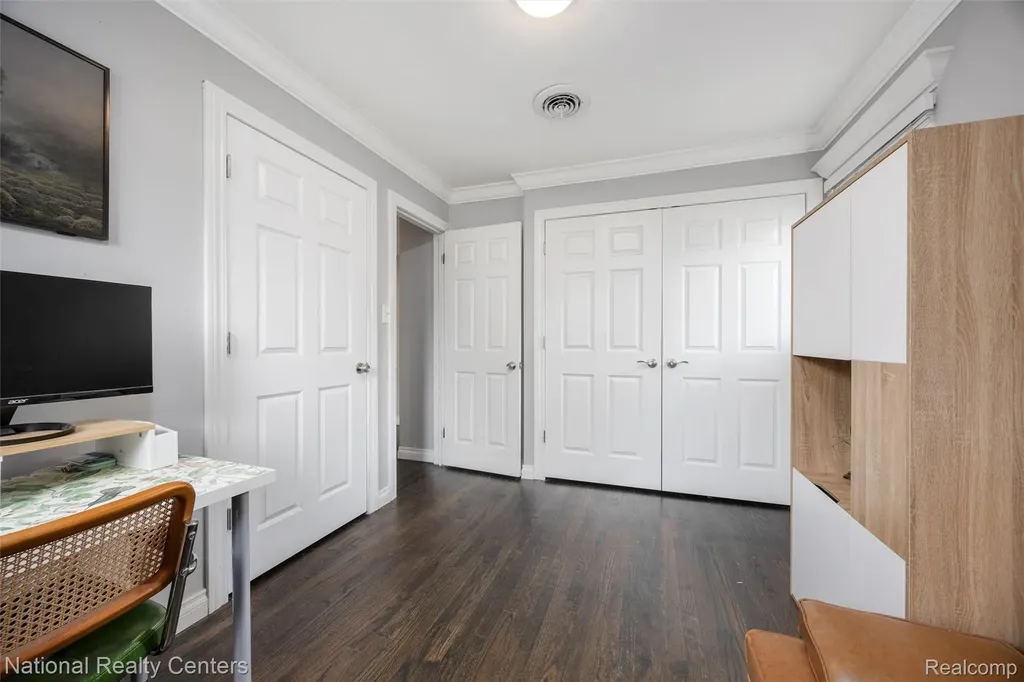 2365 Hamata Street Ferndale City MI 48220
