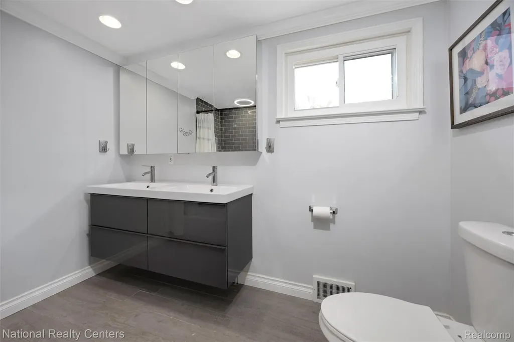 2365 Hamata Street Ferndale City MI 48220