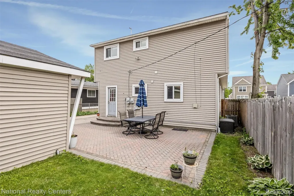 2365 Hamata Street Ferndale City MI 48220