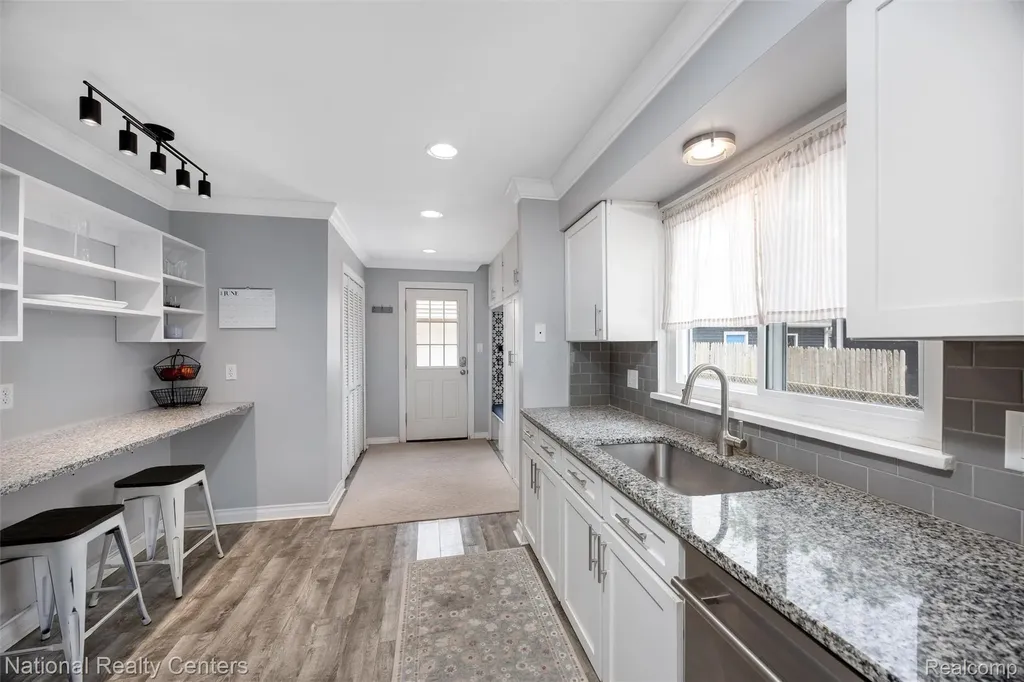2365 Hamata Street Ferndale City MI 48220
