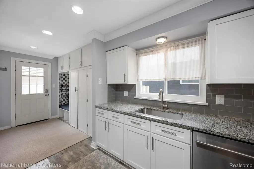 2365 Hamata Street Ferndale City MI 48220