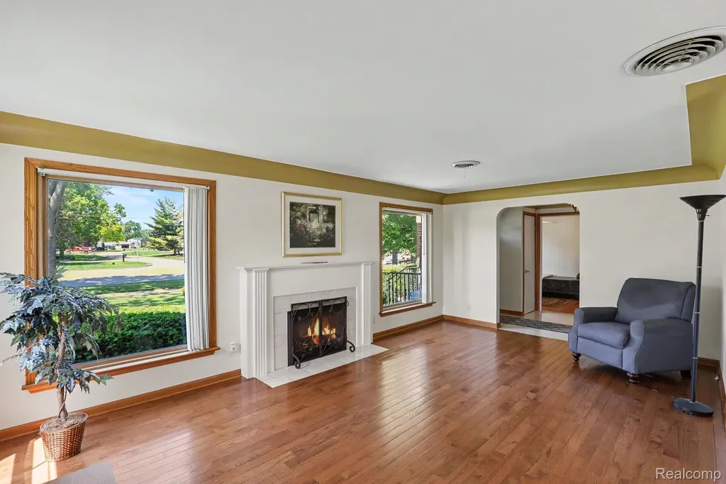 46430 Schoenherr Road Shelby Charter Township MI 48315