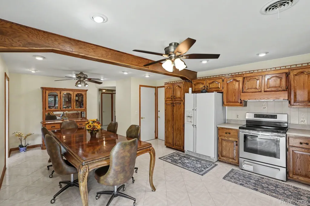 46430 Schoenherr Road Shelby Charter Township MI 48315