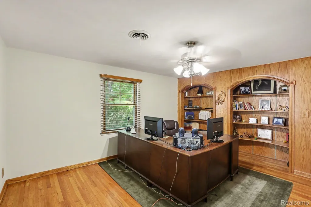 46430 Schoenherr Road Shelby Charter Township MI 48315
