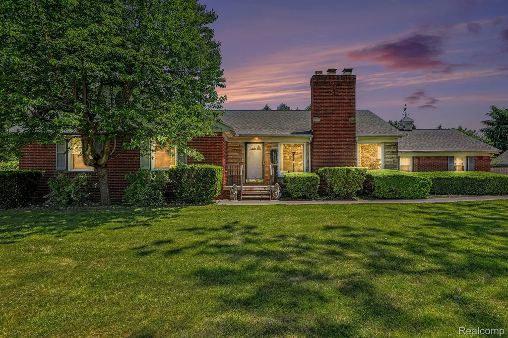 46430 Schoenherr Road Shelby Charter Township MI 48315