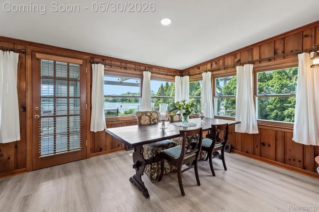11061 Beryl Drive White Lake Charter Township MI 48386