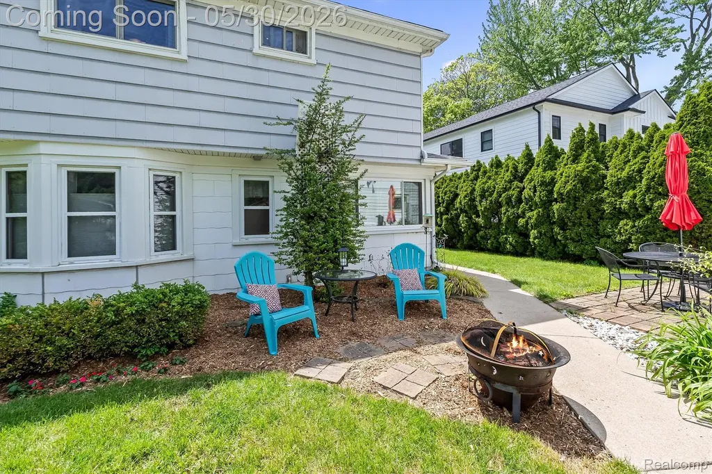 11061 Beryl Drive White Lake Charter Township MI 48386