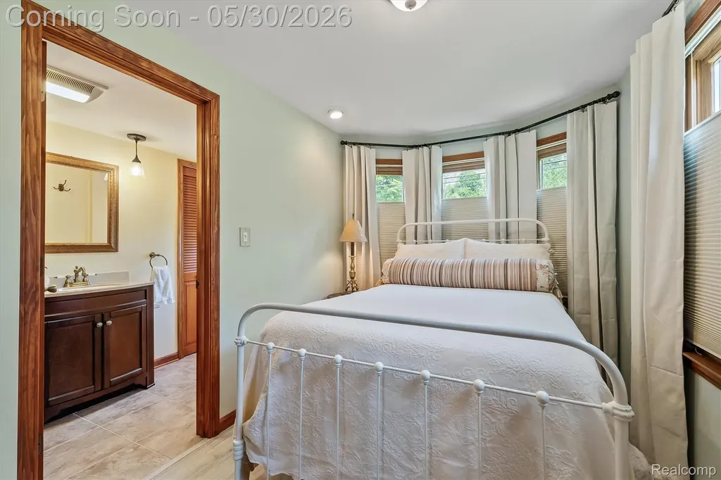 11061 Beryl Drive White Lake Charter Township MI 48386