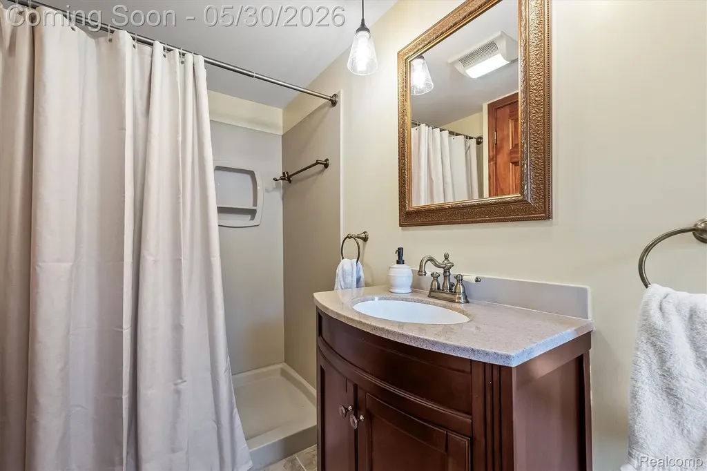 11061 Beryl Drive White Lake Charter Township MI 48386