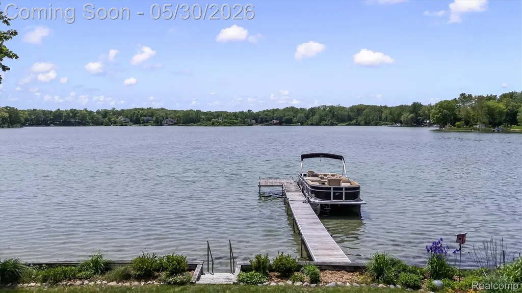 11061 Beryl Drive White Lake Charter Township MI 48386