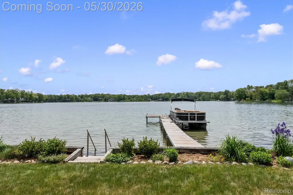 11061 Beryl Drive White Lake Charter Township MI 48386