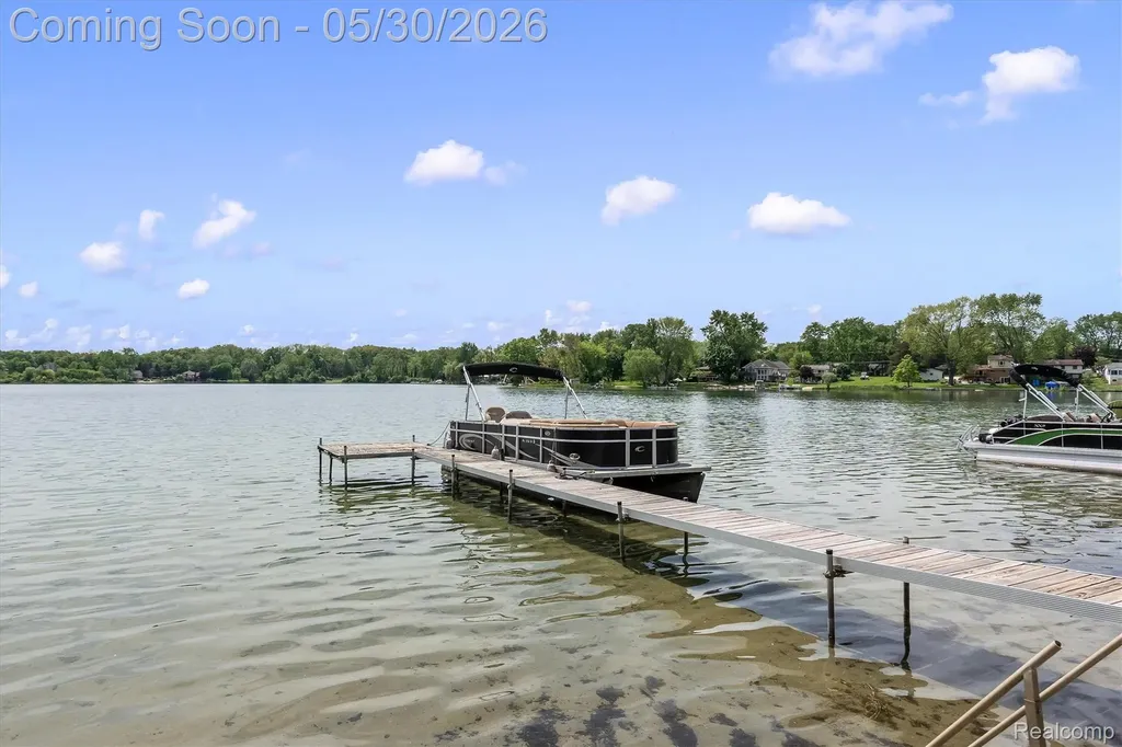 11061 Beryl Drive White Lake Charter Township MI 48386