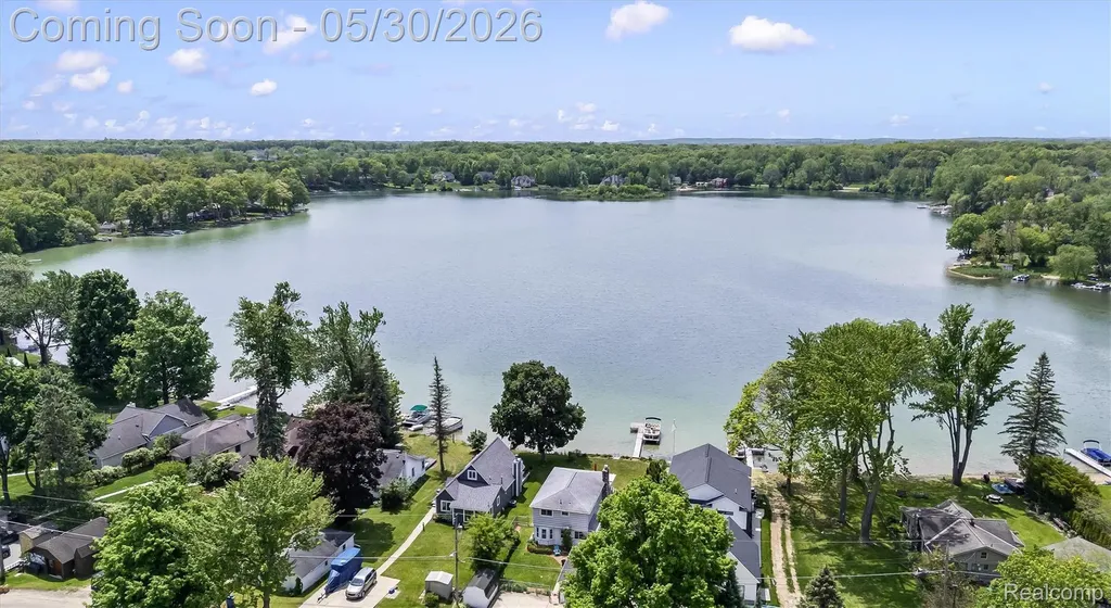 11061 Beryl Drive White Lake Charter Township MI 48386