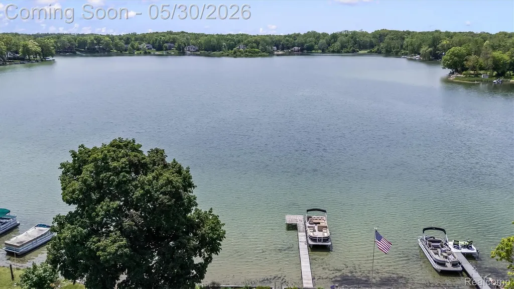 11061 Beryl Drive White Lake Charter Township MI 48386